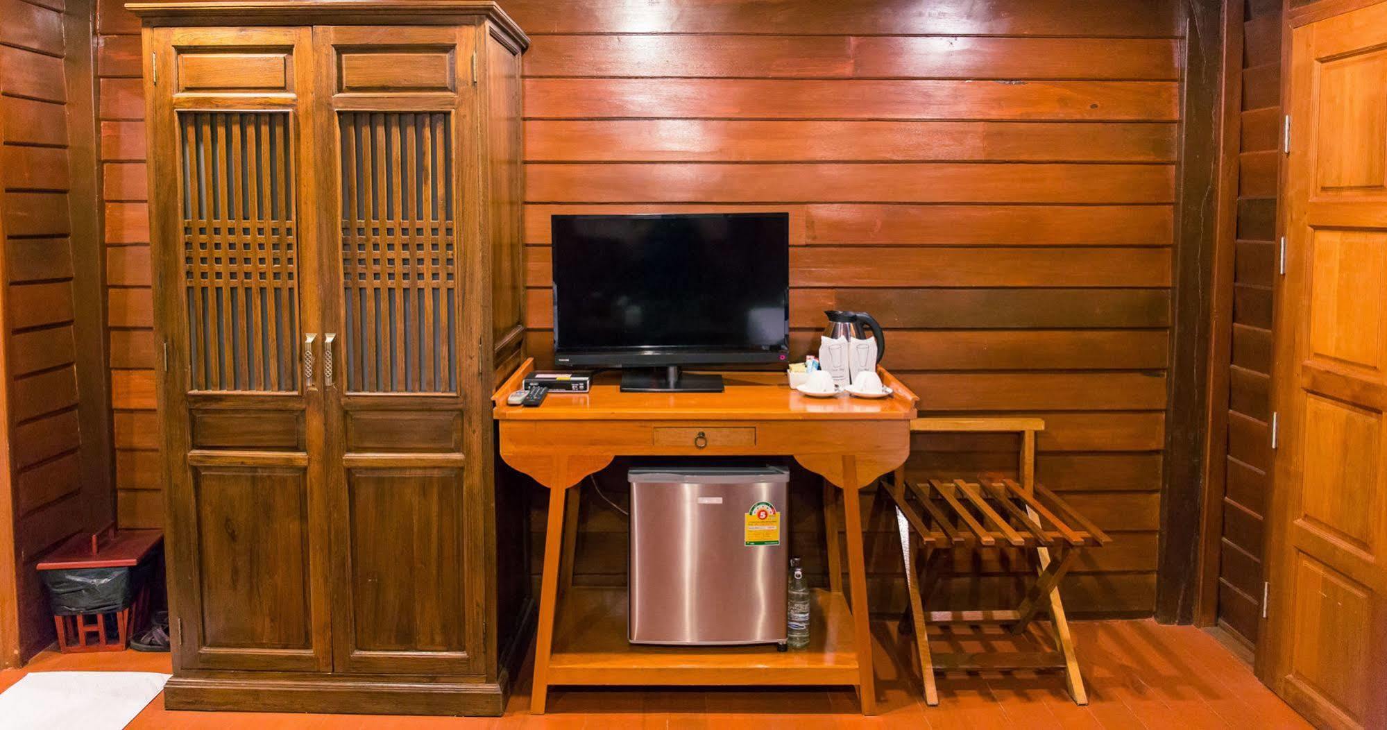 Sunlove Resort And Spa - Grand View 佛统 外观 照片
