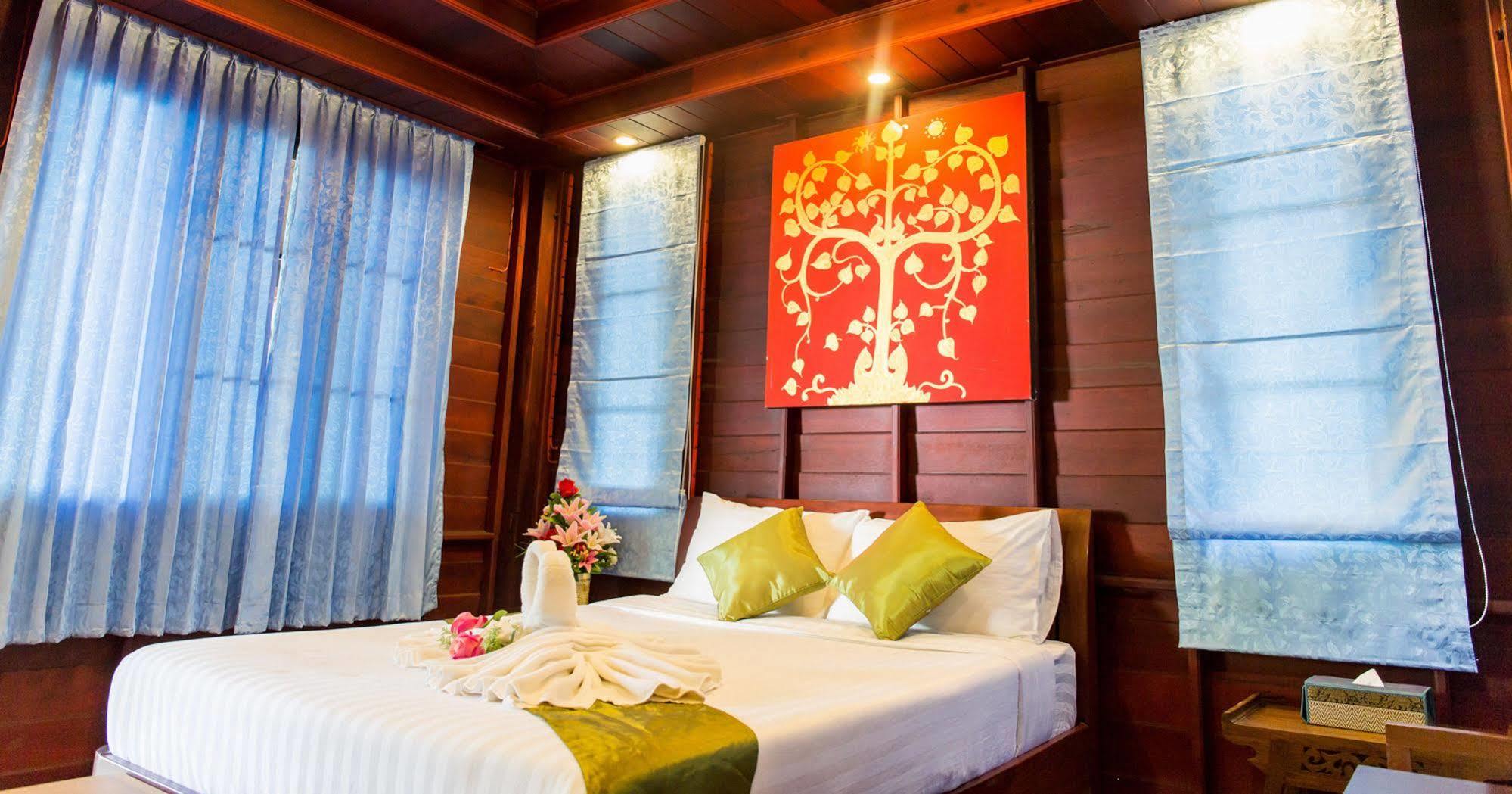 Sunlove Resort And Spa - Grand View 佛统 外观 照片